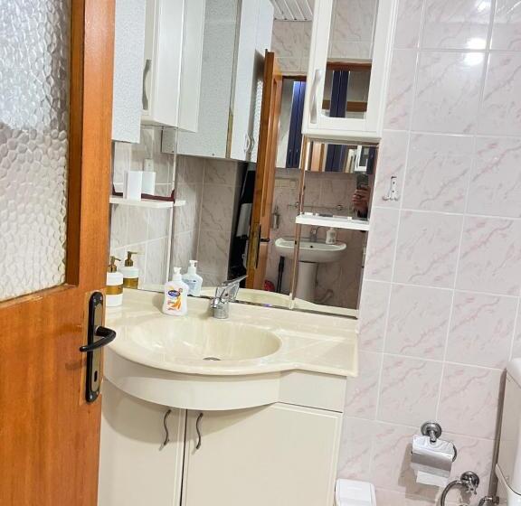 ペンション Konfor Ve Huzurunuz Için Her şey Var Klimasız Oda