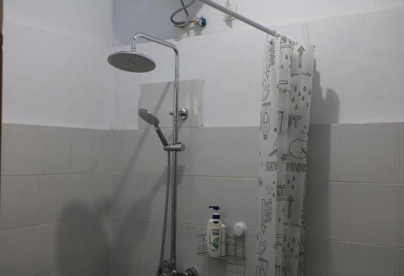 פנסיון Mesari Cottage Guest House