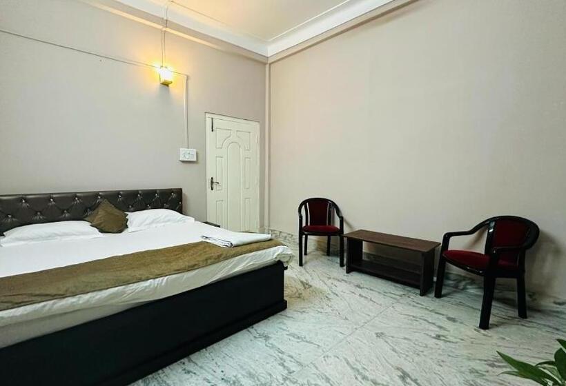 بنسيون N N Residency