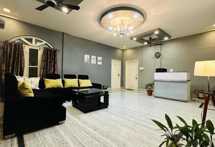 بنسيون N N Residency