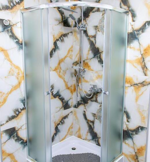 ペンション Navial