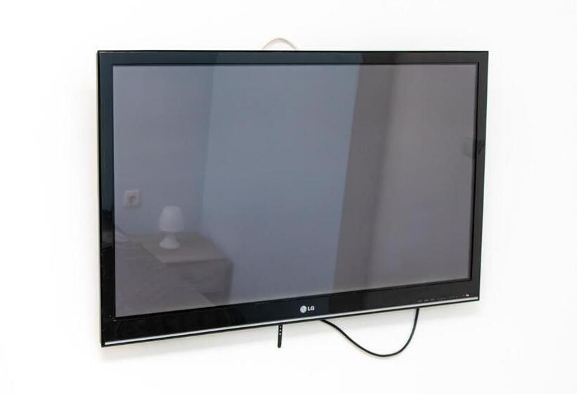 ペンション Navial