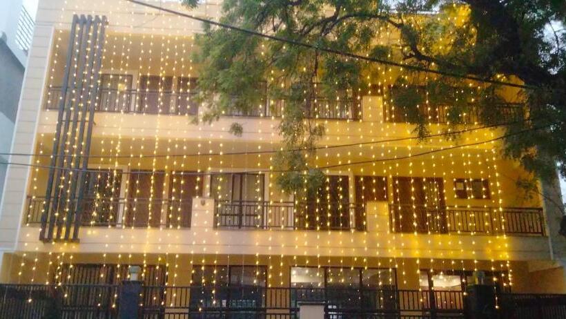 פנסיון Nirmal Homes