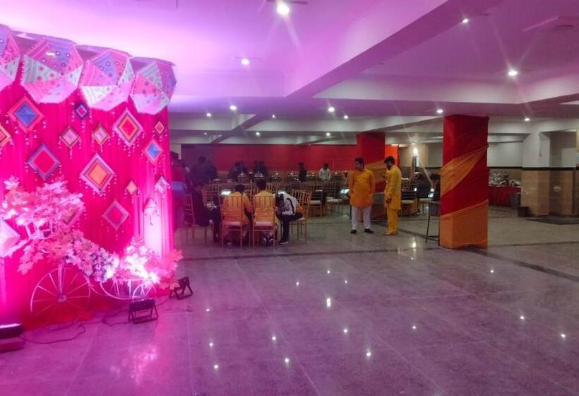 פנסיון Nirmal Homes