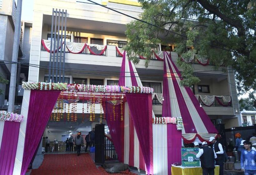 بنسيون Nirmal Homes