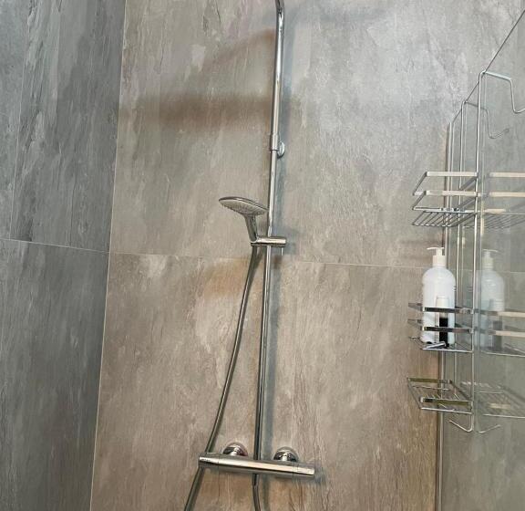 펜션 Room In Private House