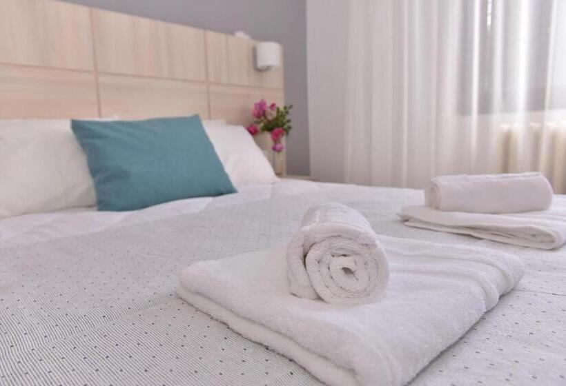 پانسیون Villa Vlae