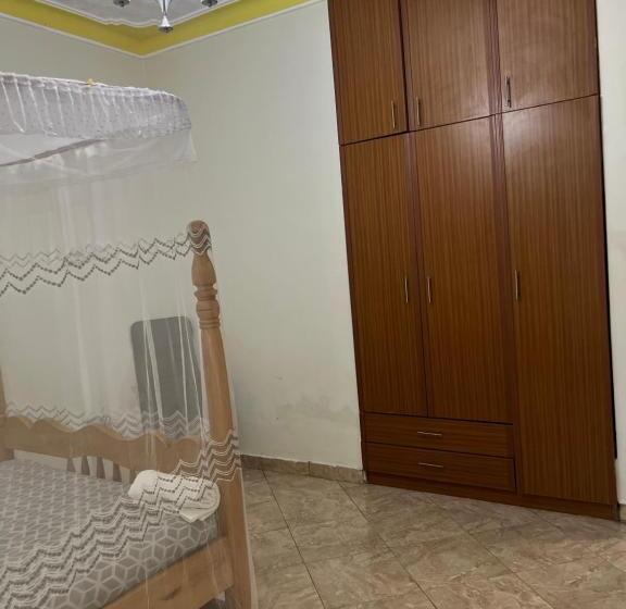 پانسیون Tropical Oasis Retreat