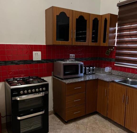 پانسیون Tropical Oasis Retreat