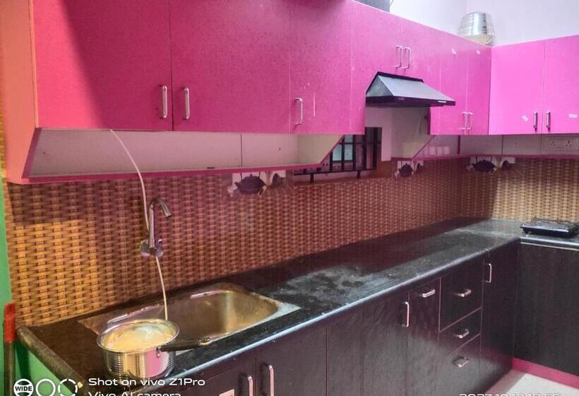 ペンション Uk Guest House