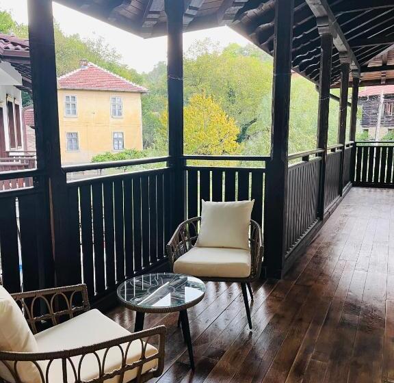 بنسيون Verta House