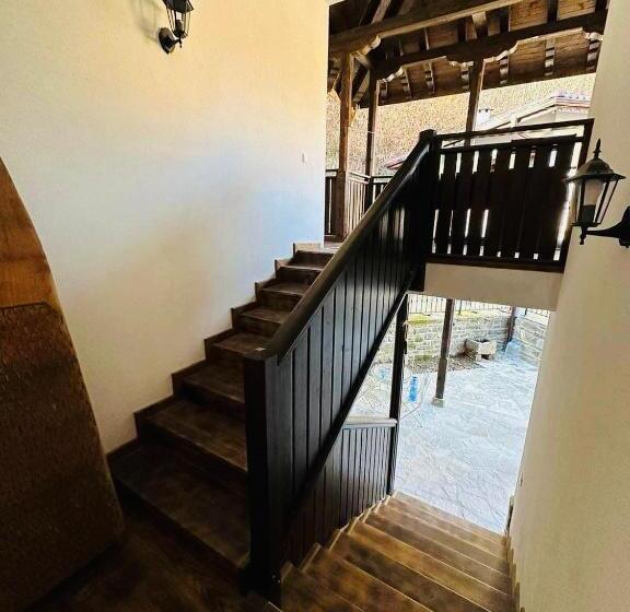 بنسيون Verta House