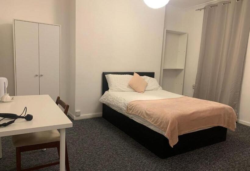 پانسیون Warren Street Guest House