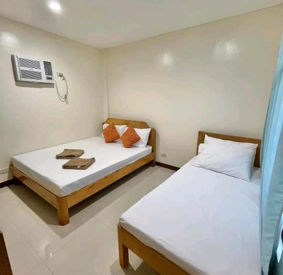 پانسیون Zaffiriah Guest House