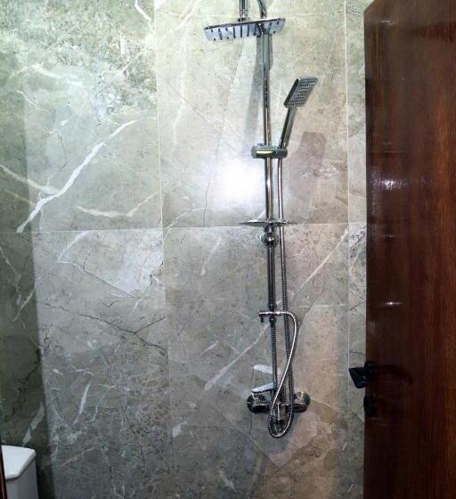 리조트 نيلوفر بيتي