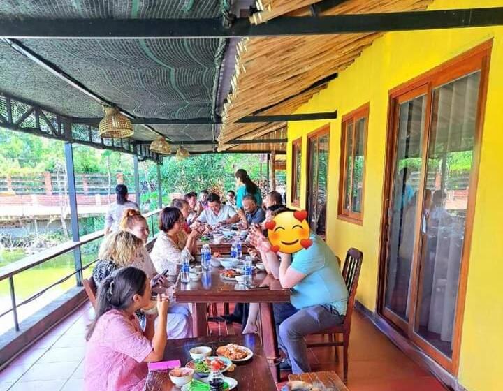 استراحتگاه Tina Lakeside Ao đôi Phước Hải