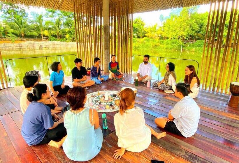 استراحتگاه Tina Lakeside Ao đôi Phước Hải