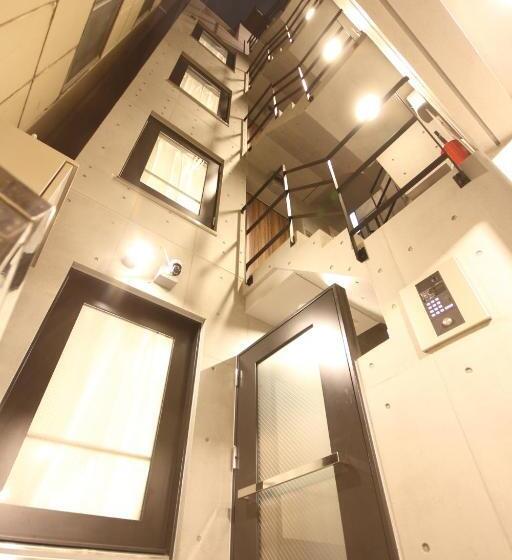 Tokyo Time Traveler 駅徒歩5分 暮らすように泊まれるホテル