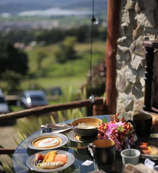 تختخواب و صبحانه Cabaña Esmeralda   Seilan Alojamiento Rural