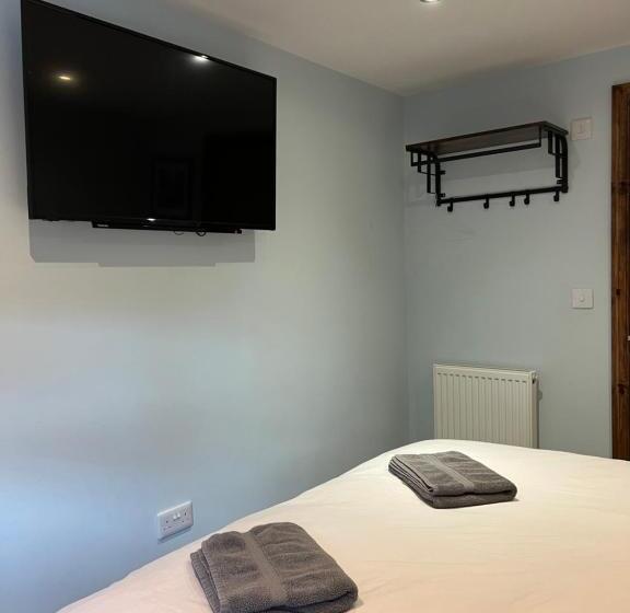 مبيت وإفطار Comus Inn