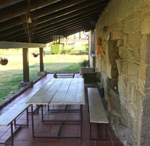 민박 Habitación Para 4 Personas En Casa De Campo. Baño Privado Y Balcón. Piscina