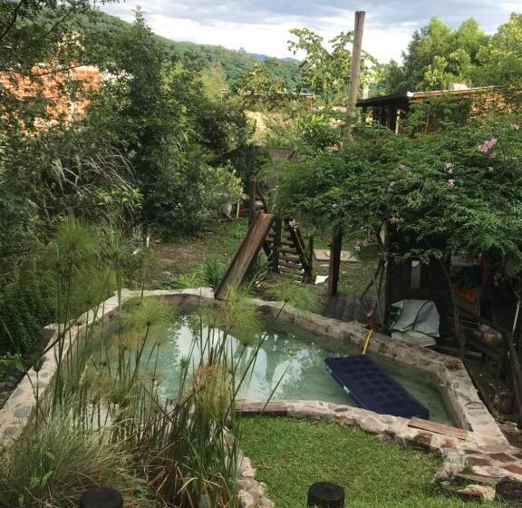 住宿加早餐  Hostel House Casa De Los Pájaro