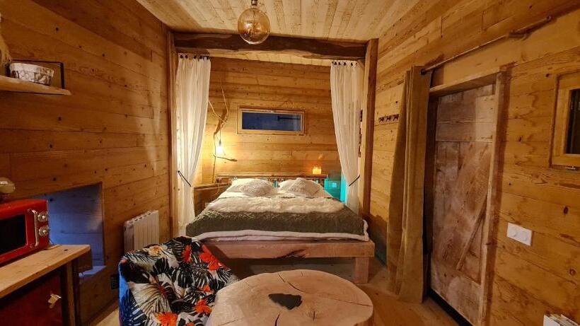 Bed and Breakfast La Cabane Et Spa Chez Jules