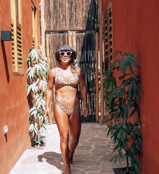 مبيت وإفطار Las Dunas Beach Guest House