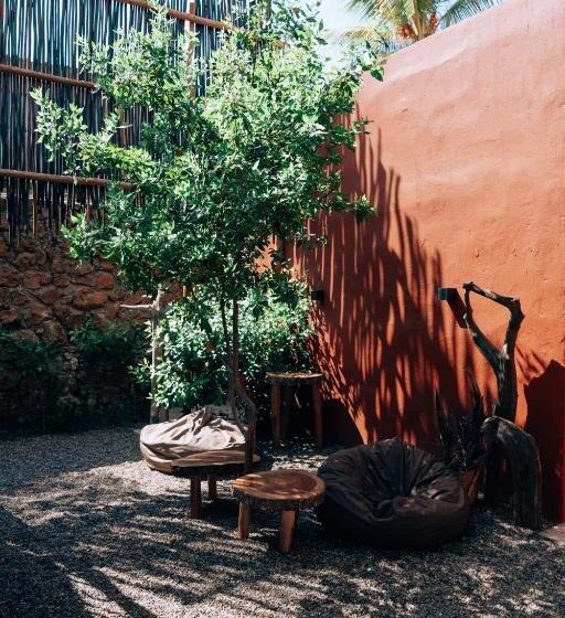 مبيت وإفطار Las Dunas Beach Guest House