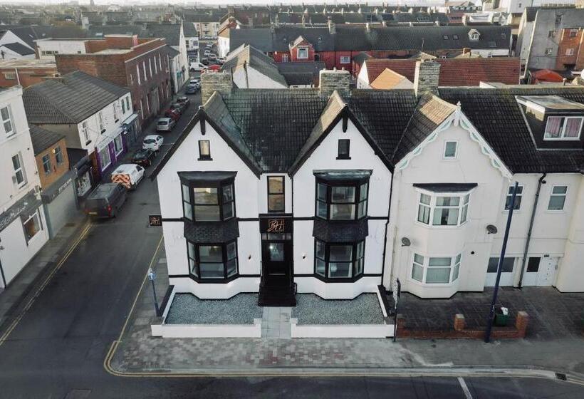 Bowles Aparthotel By Yoko Property