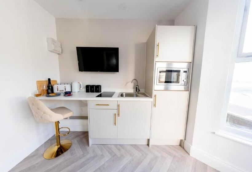 Bowles Aparthotel By Yoko Property