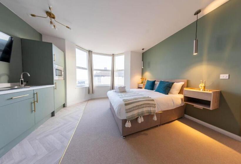 Bowles Aparthotel By Yoko Property