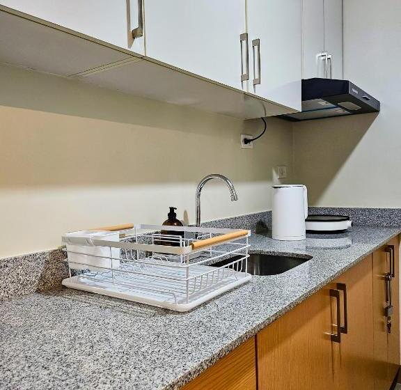 Brand New Central Convenience Studio Condo With Balcony In Araneta City Cubao