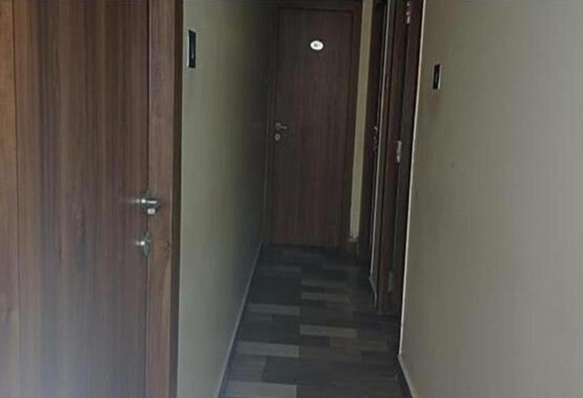 Fabhotel Vennela Inn