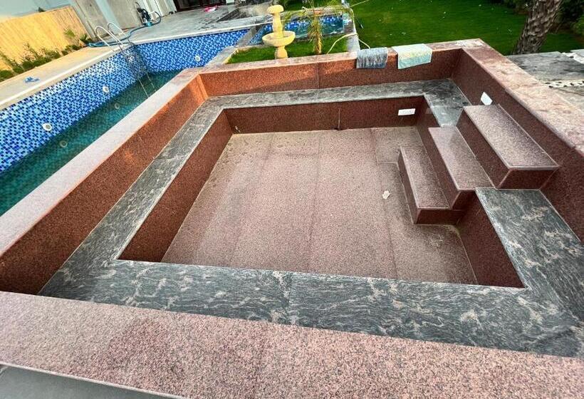 בית מלון כפרי Aarul Farms