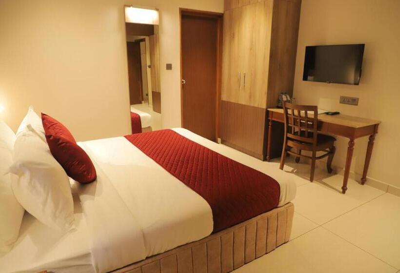 هتل Alankar Tourist Bunglow