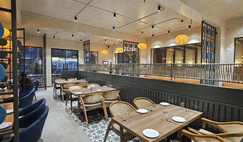 فندق Alwar Royals