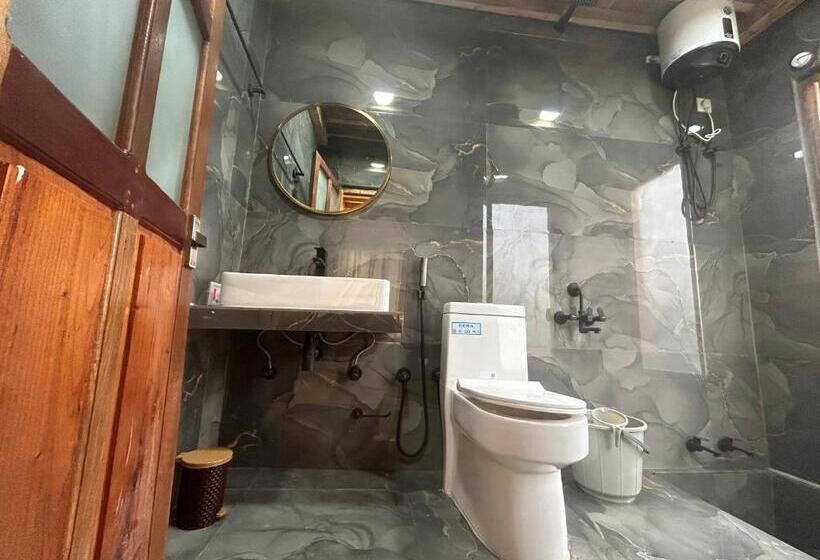 호텔 Blue Lagoon Villa Pasighat