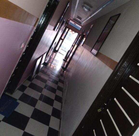 Отель Béni Plus