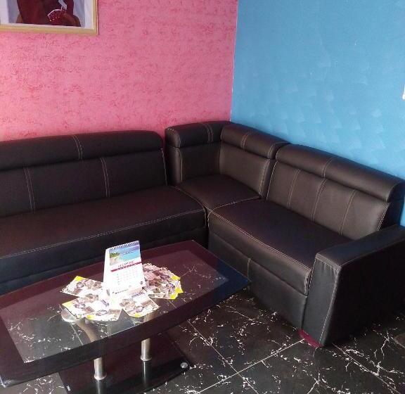 Отель Béni Plus