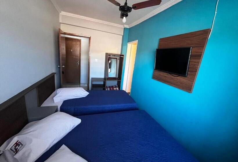 ホテル Cesar Nogueira