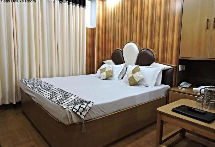 هتل Chaman Palace