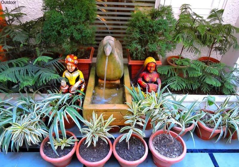 هتل Chaman Palace