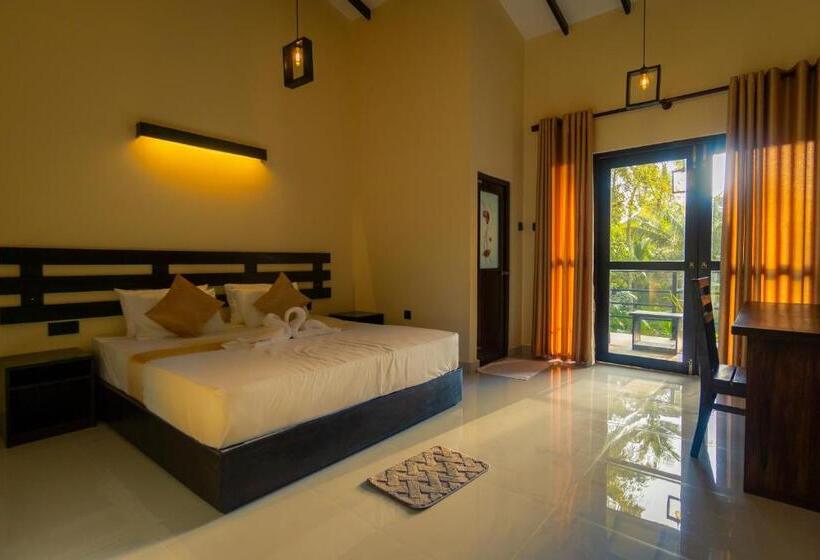 فندق Charlie Breeze