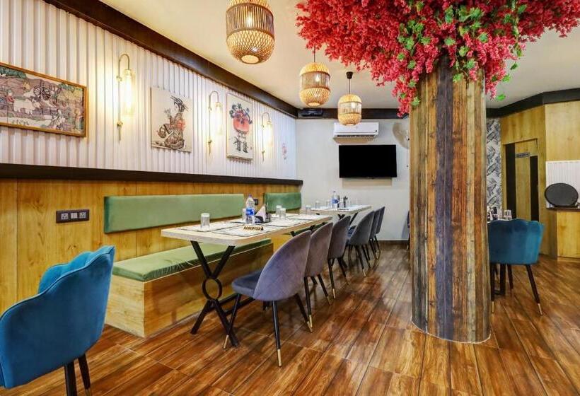 هتل Super Collection O Ashirbad Lodge