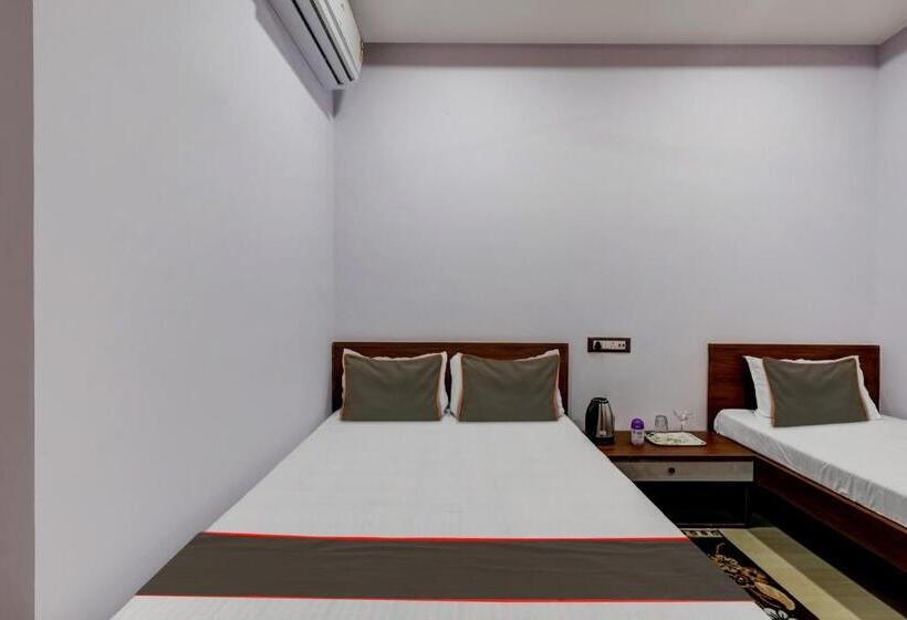 هتل Super Collection O Ashirbad Lodge