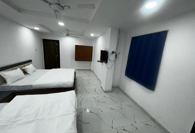 בית מלון כפרי Garden Plaza