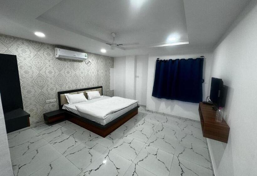 בית מלון כפרי Garden Plaza