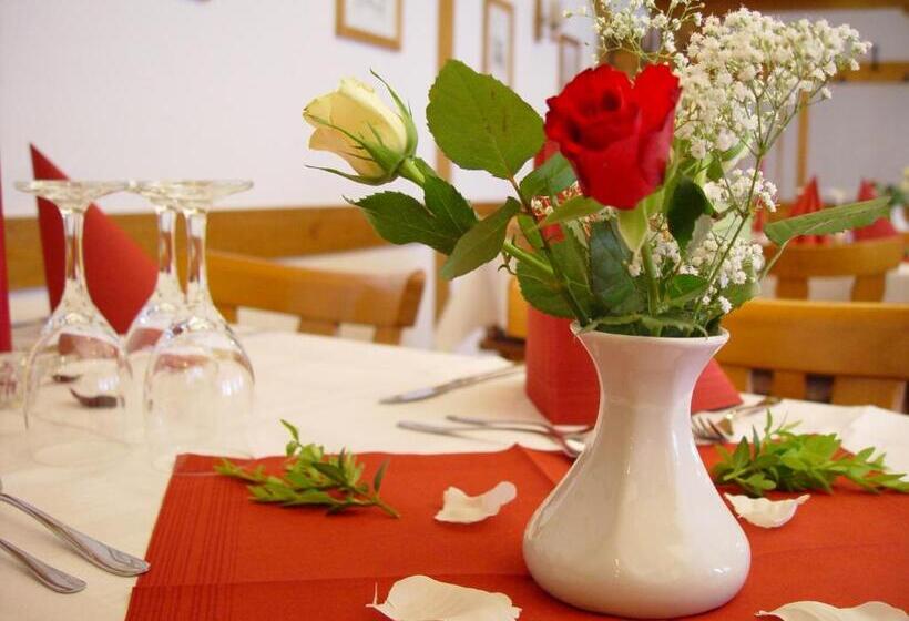 בית מלון כפרי Gasthaus Debelius Beltershausen