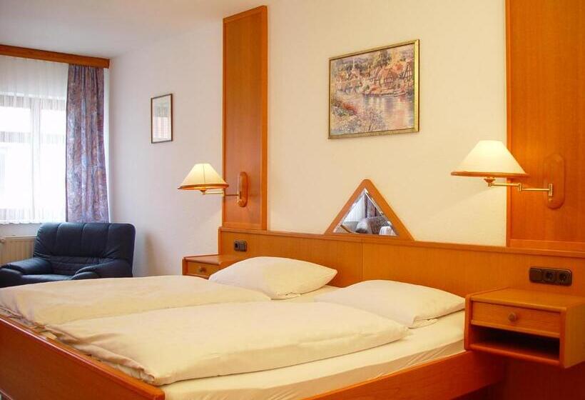 בית מלון כפרי Gasthaus Debelius Beltershausen